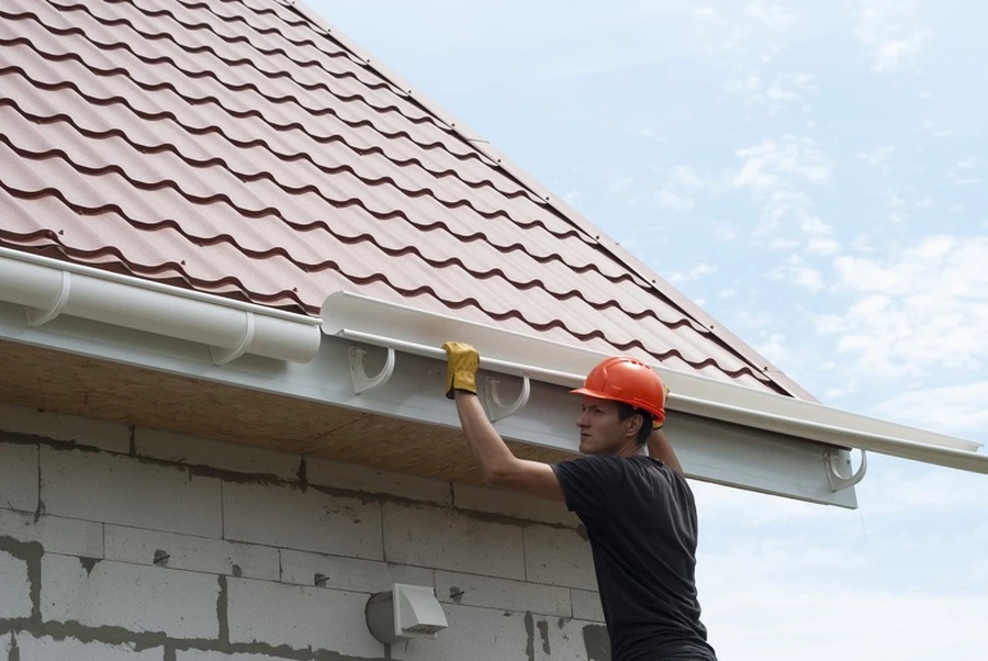 How Gutter Repair Saves You From Costly Home Repairs in Manor, TX
