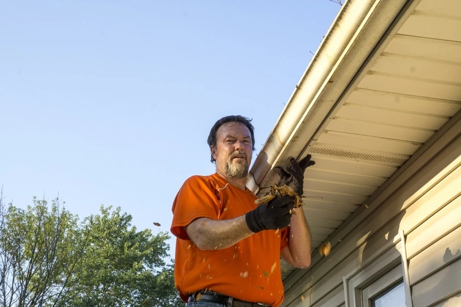 Why Regular Gutter Cleaning Prevents Home Water Damage in Manor, TX
